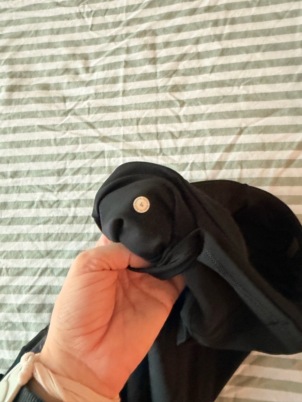 lululemon athletica Black Cropped High-Waist Leggings with Side Panels - Picture 6 of 6